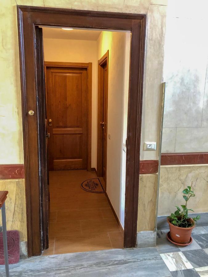 Royal - Cefalu Center Екстер'єр фото